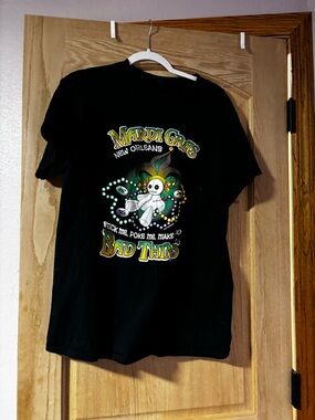 Gildan Black Tee with Multicolor Front Graphic